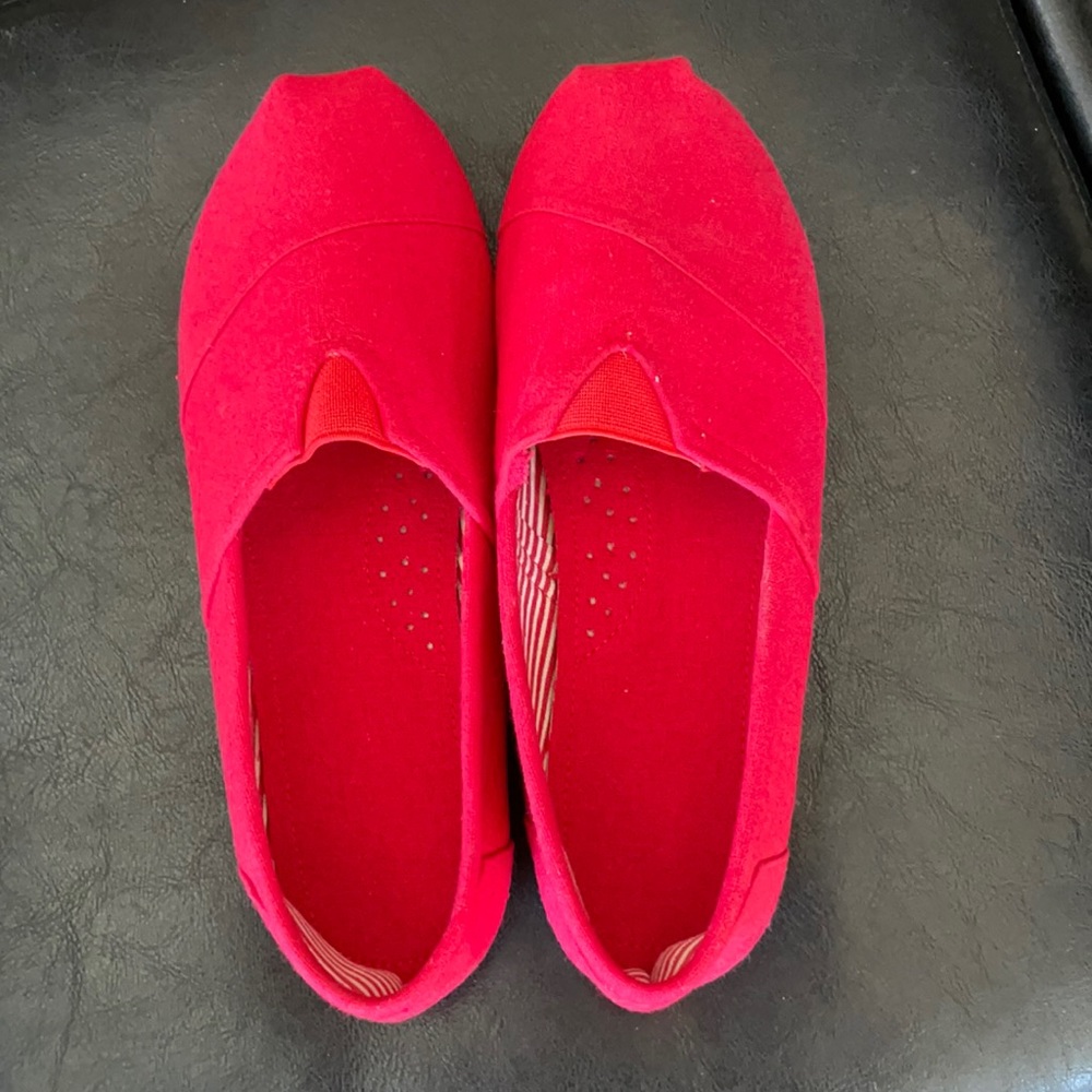 Brand New Women’s Canvas Flat Shoes 7